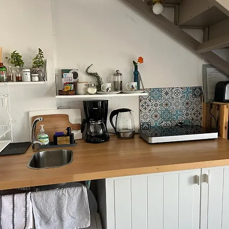 Endless Sunset Pentakomo